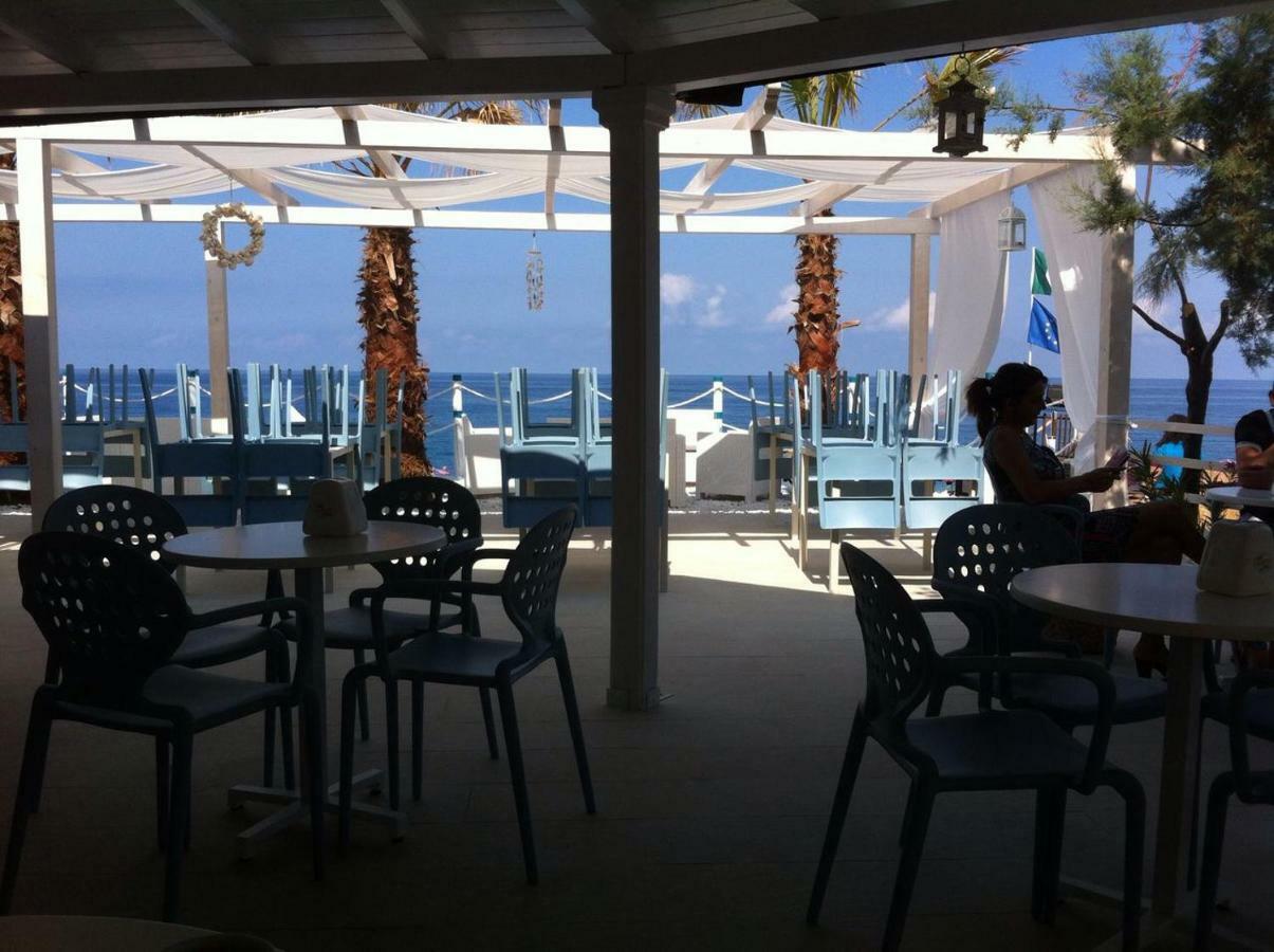 Ferienwohnung Parco Adamantina Di Fronte Al Mare Diamante Exterior foto